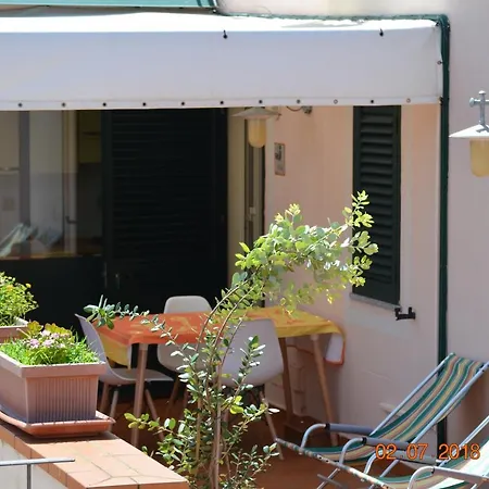 Apartment Usticaappartamenti Ca'serta Isola di Ustica