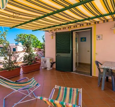 Usticaappartamenti Ca'serta Apartment *