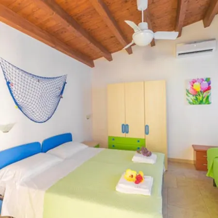 Apartment Usticaappartamenti Ca'serta Isola di Ustica