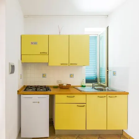 Apartment Usticaappartamenti Ca'serta Isola di Ustica